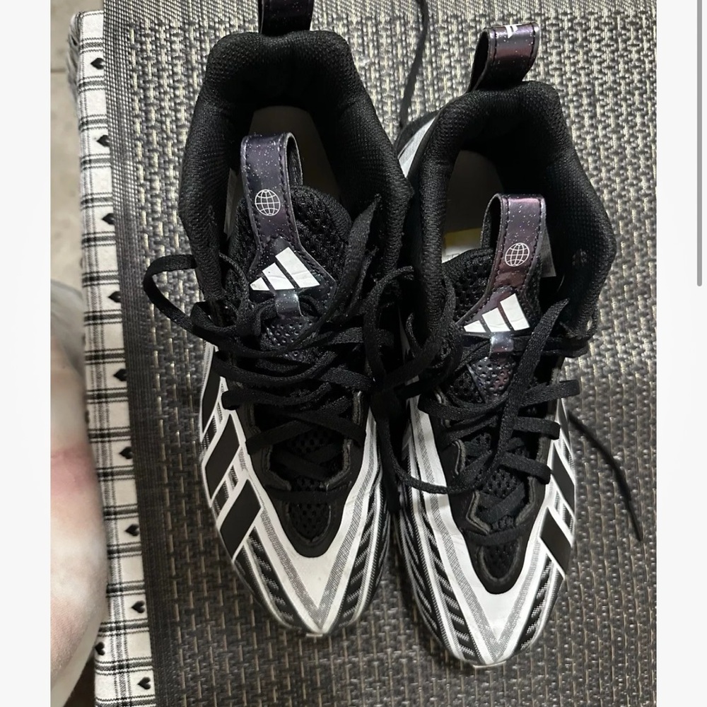 ADIDAS Freak Spark MD 23 Football Inline Cleats Men's 9 Black White HP7712
